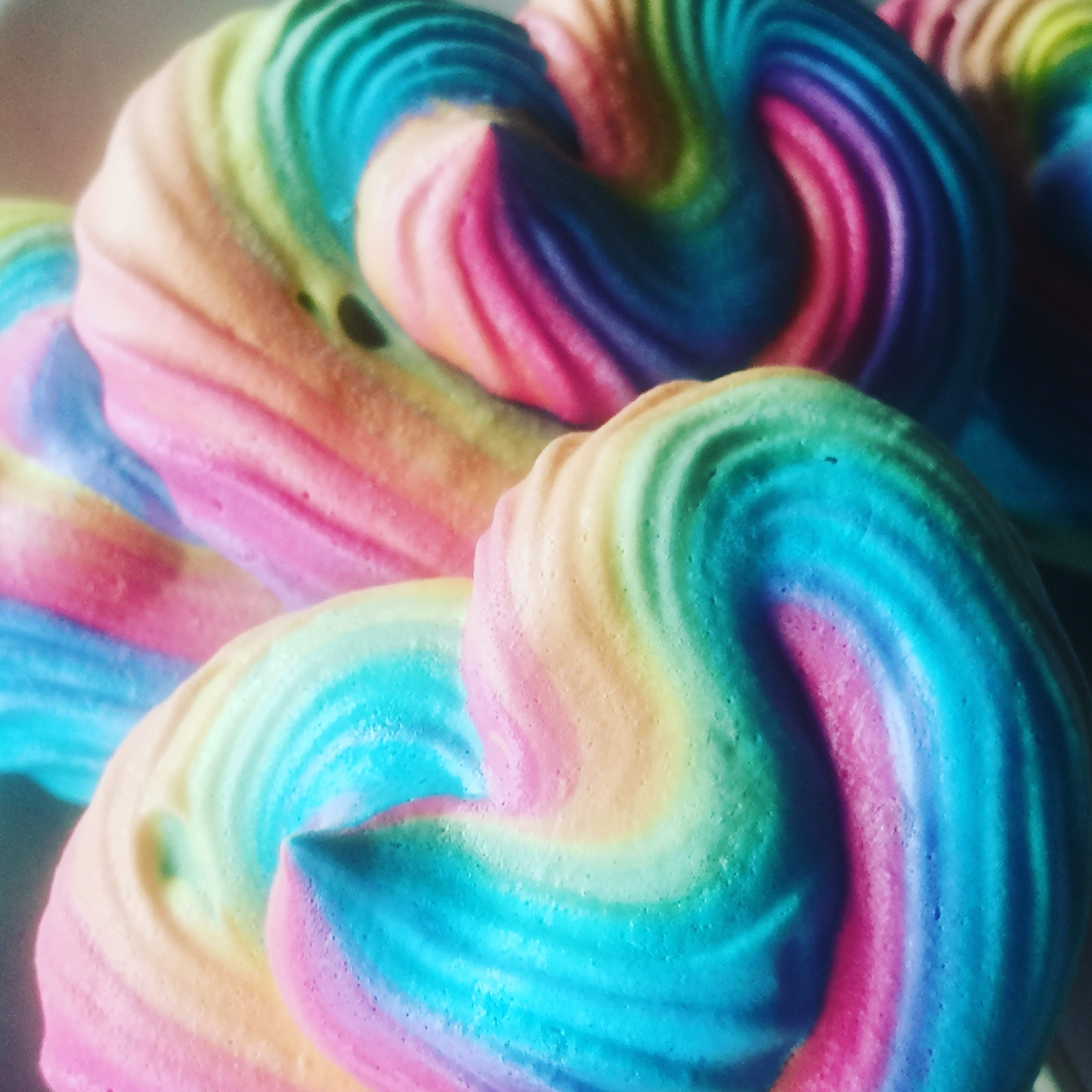 Les cœurs arc-en-ciel