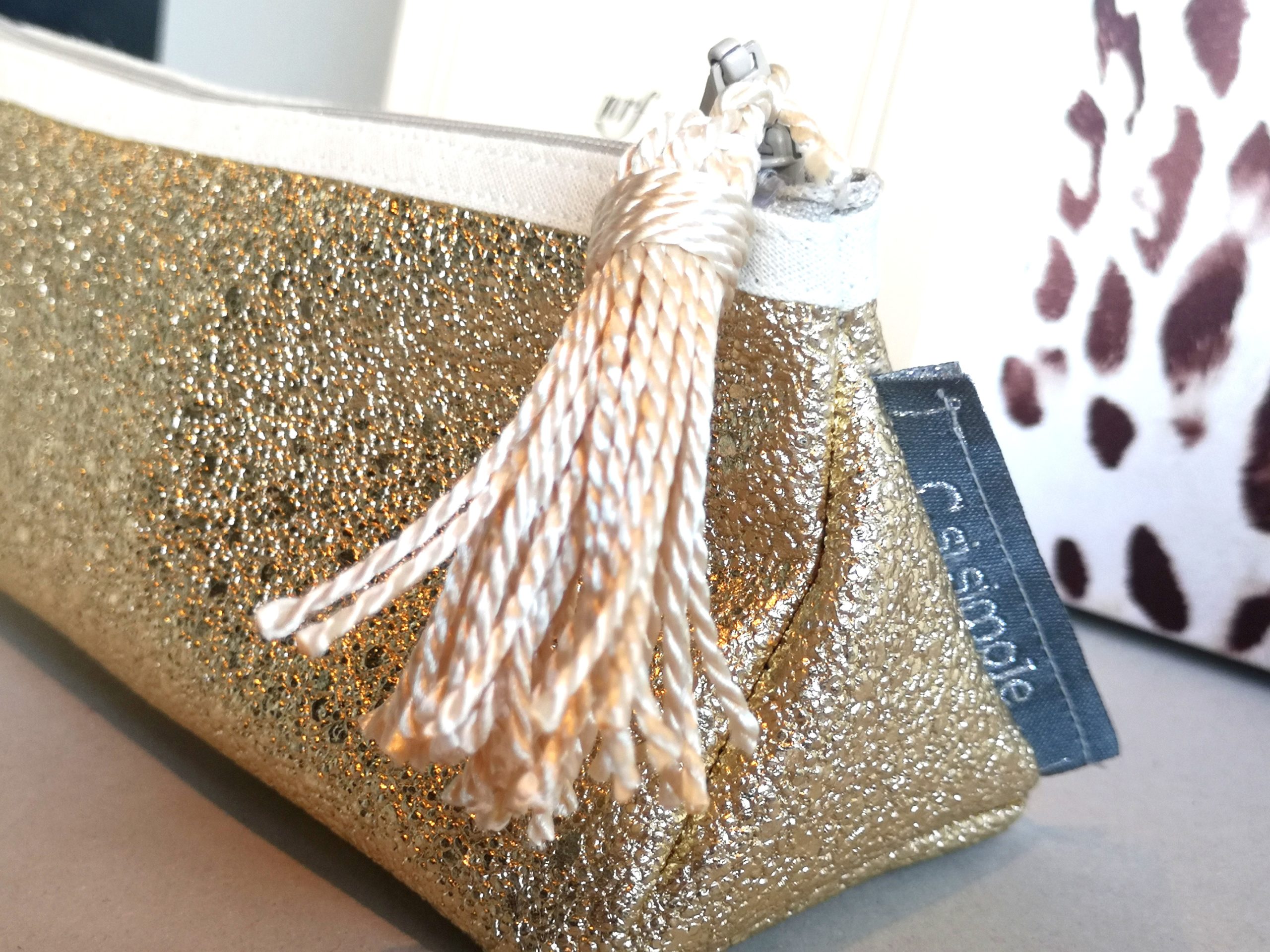 Exemple d'accessoire que vous pouvez réaliser à l'atelier : La trousse